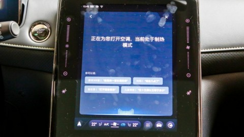 我那死板的“老伙计”终于退休了，新来的AI搭档简直是个“人精”